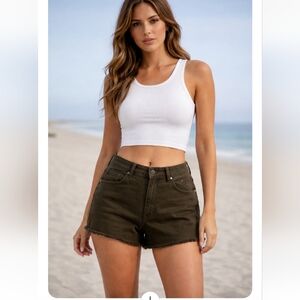 GUESS Vintage Mom Shorts Olive Green Size 30 NWT High Rise Frayed